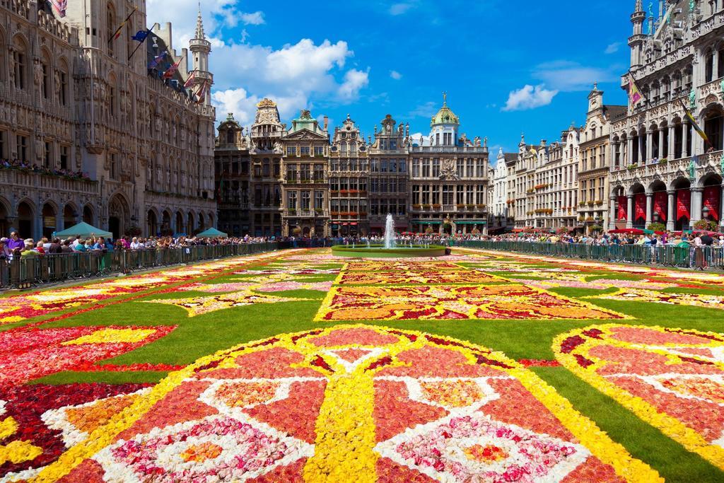 Hotel Le Chantecler Brussel Buitenkant foto